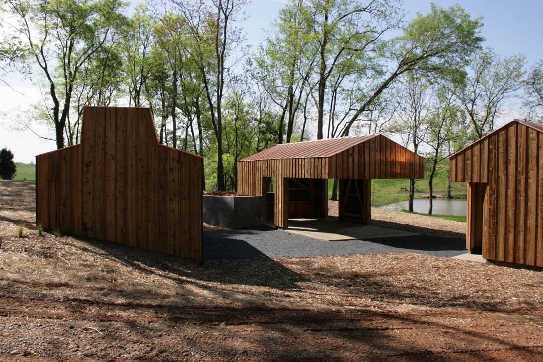 composite arrangement: kitchen, living and dining pavilions